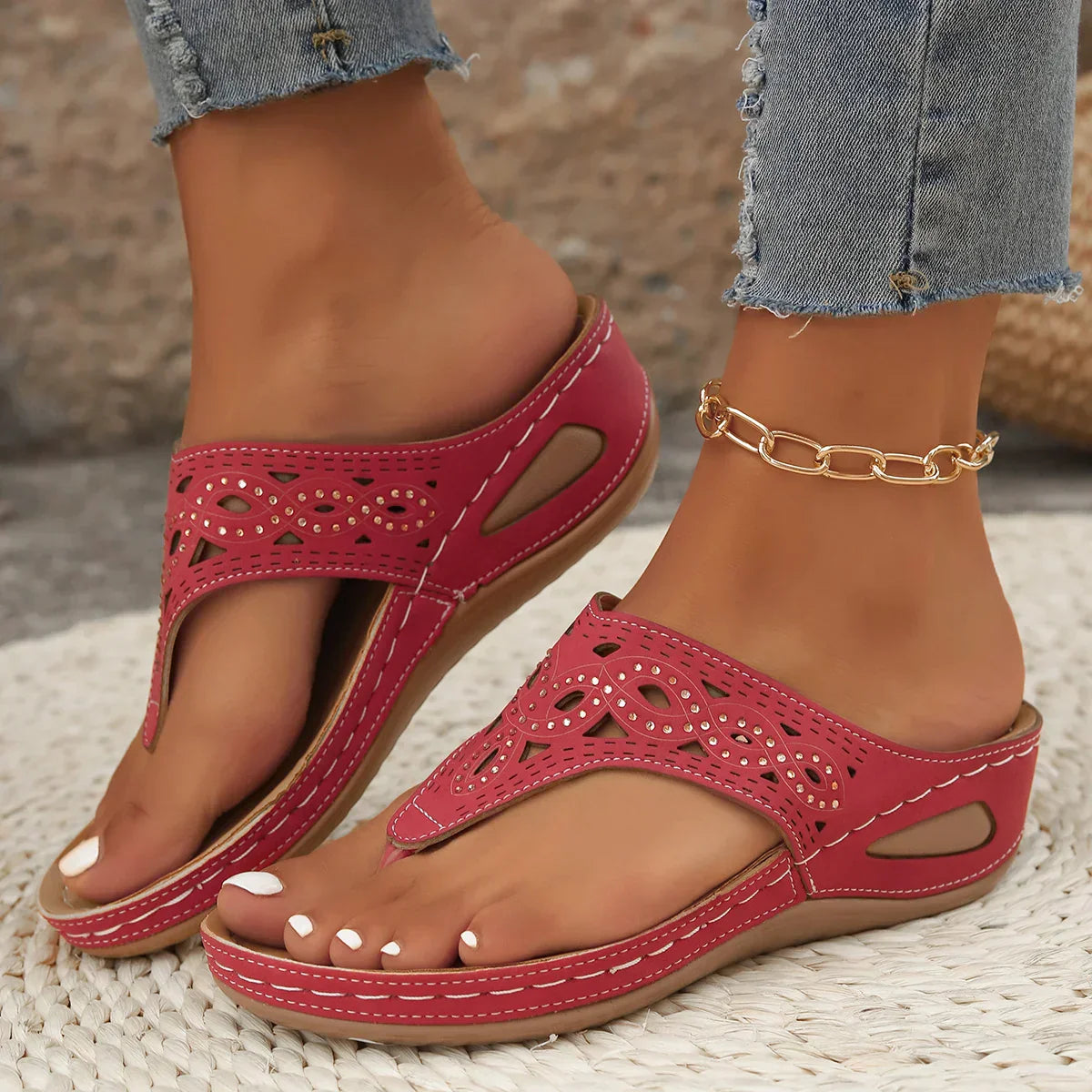 Comfortable Womens Sandals - Red / 3