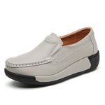 Womens Comfortable Everyday Moccasins - Vignette | Findsley