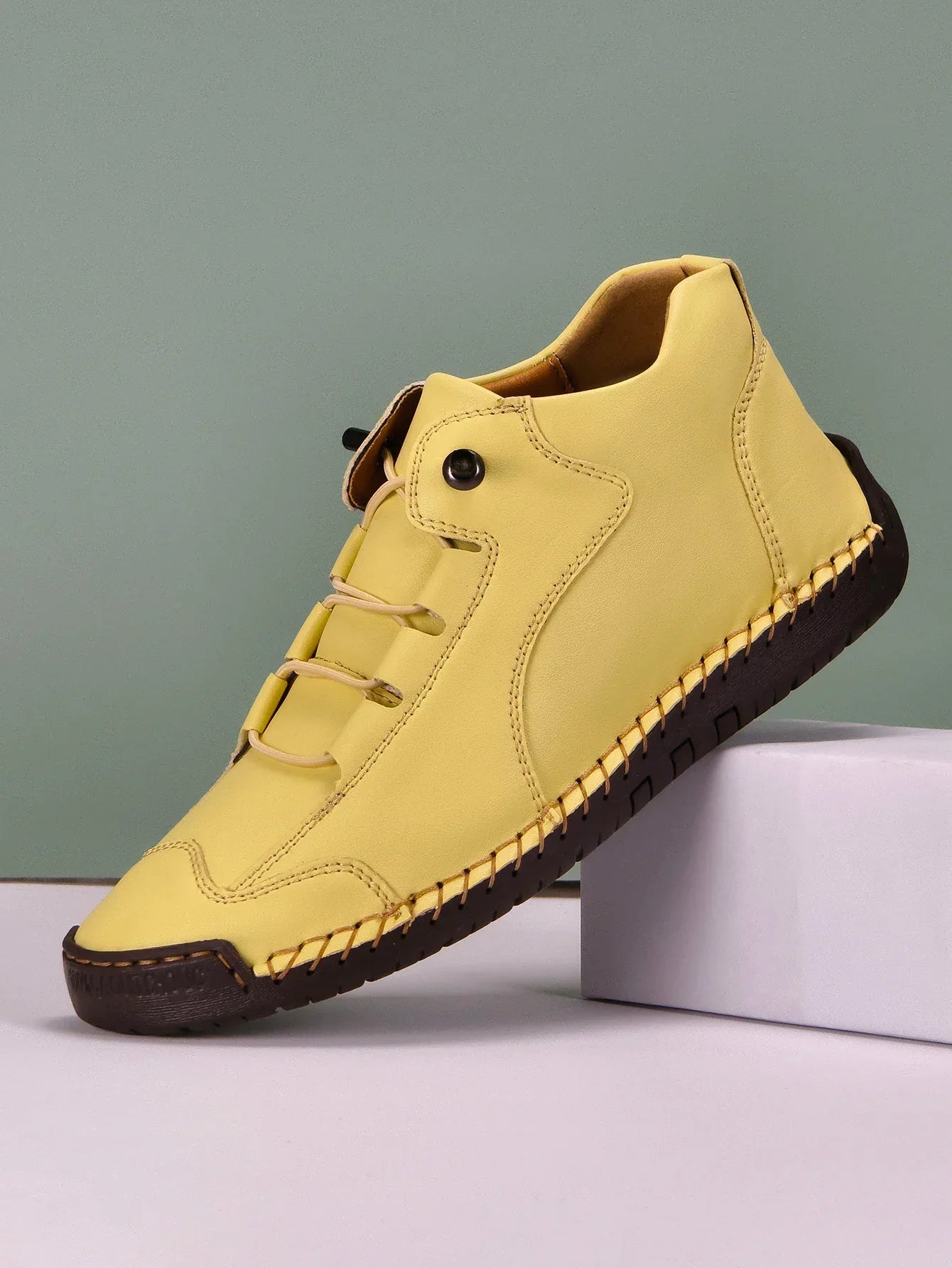 Womens Everyday Leather Sneakers - YELLOW / 3