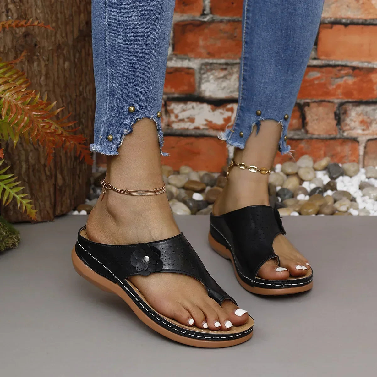 Womens Summer Flat Sandals - black / 2