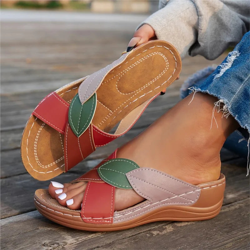 Womens Summer Sandals - Red / 3