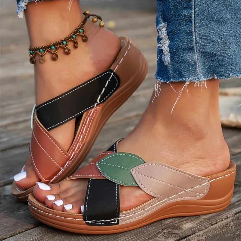 Womens Summer Sandals - Black / 3